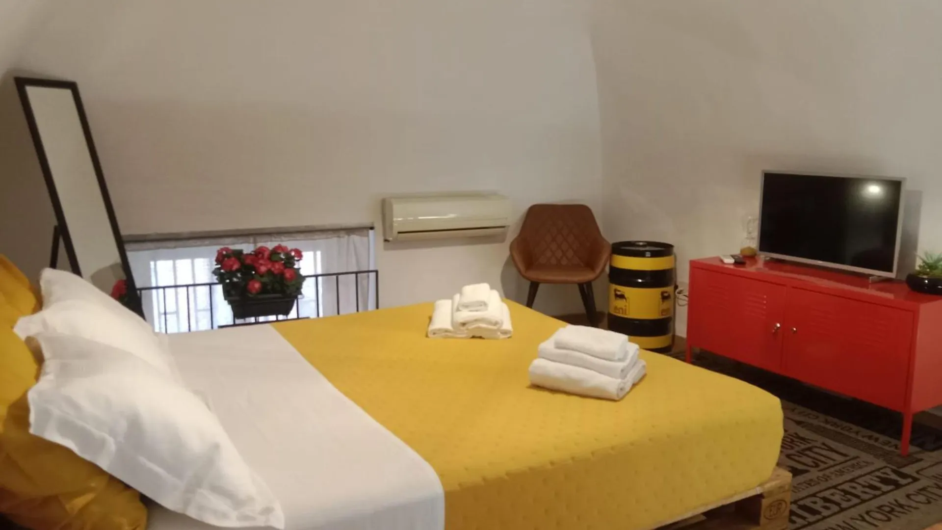 Gina House Apartment Catania Italy