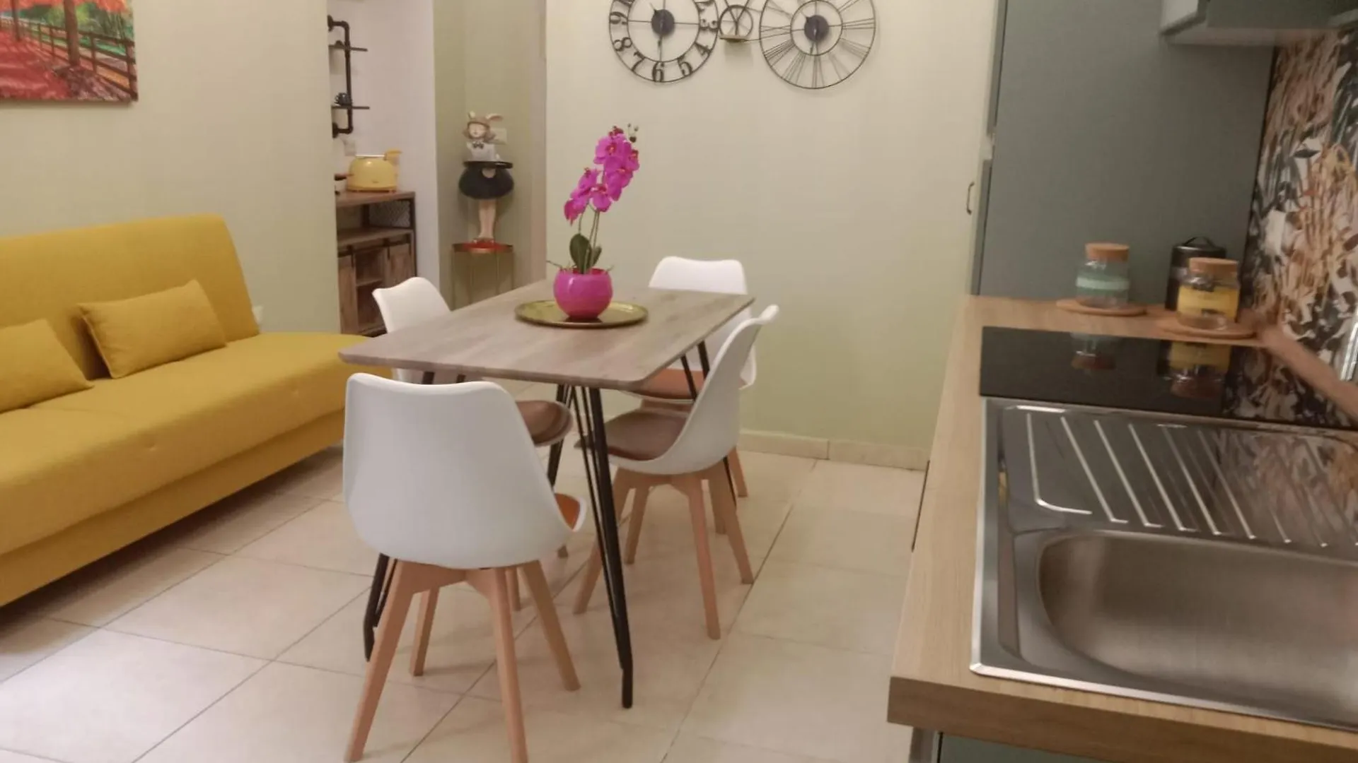 Gina House Apartment Catania 0*,